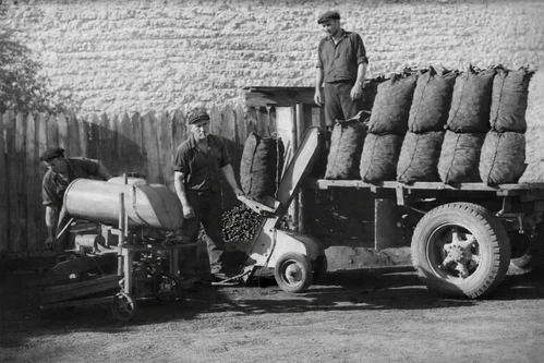 Gely et Fils, livraison de carburant, GNR, fioul et granulés de bois en Aveyron et Lozère